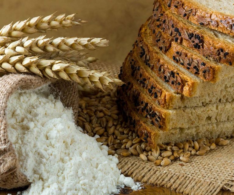 Picture of bread, wheat and flour